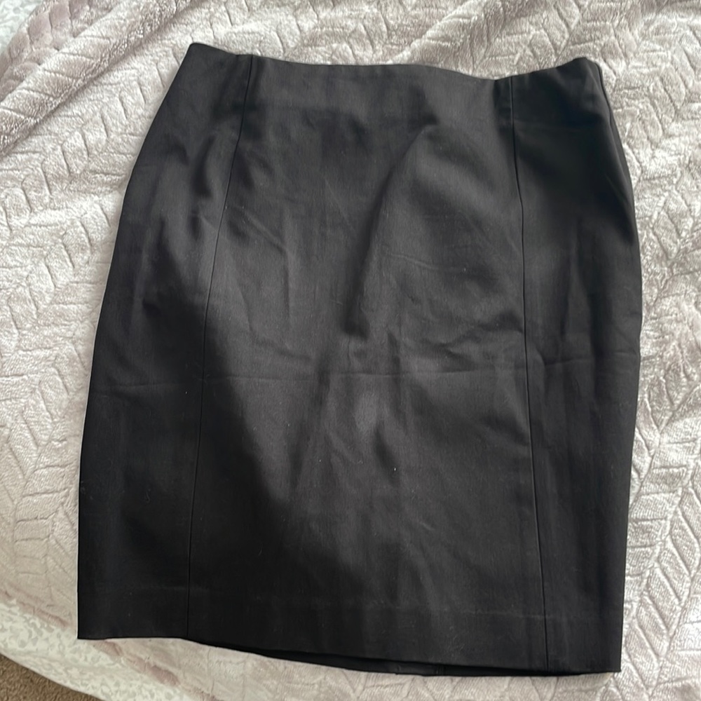 Banana Republic Black pencil skirt